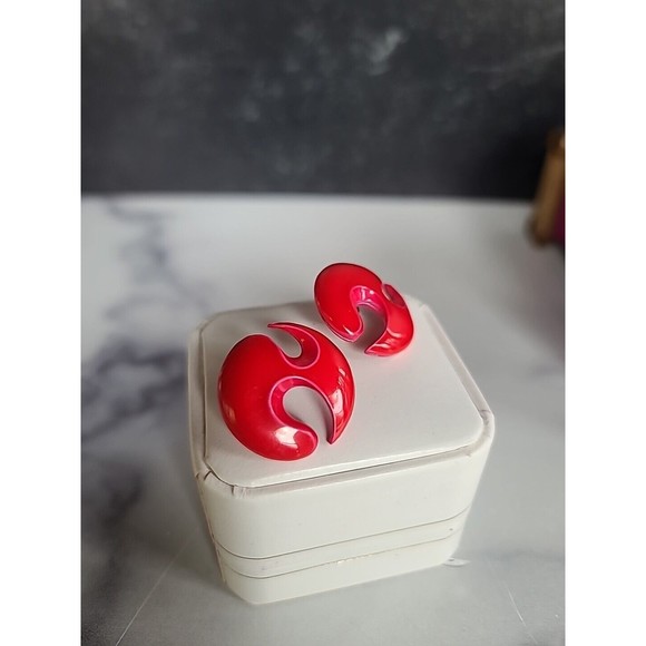 Vintage Red And Pink Abstract Pierced Earrings - Picture 5 of 10